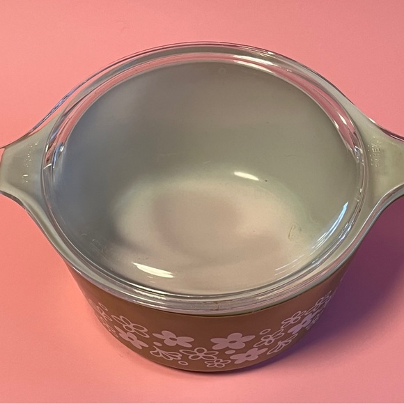 Green Spring Blossom Pyrex with lid - 473 Casserole Dish - 70s Pyrex - 1 Quart - Picture 7 of 8